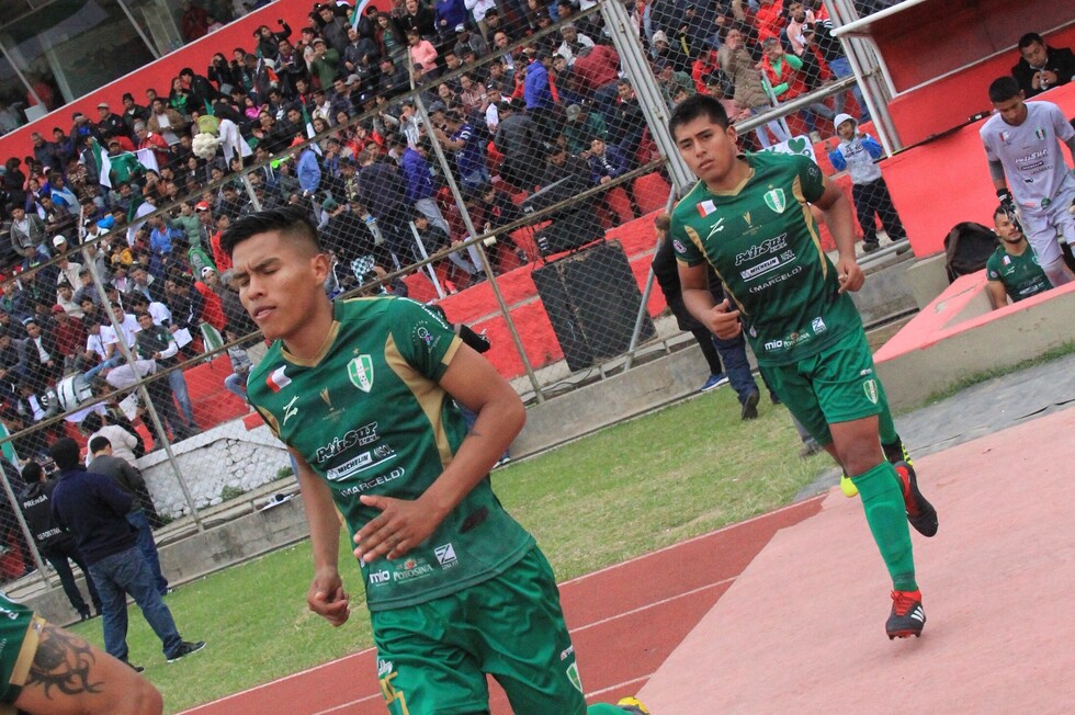 Bloqueos posponen San Lorenzo-Tomayapo para el martes