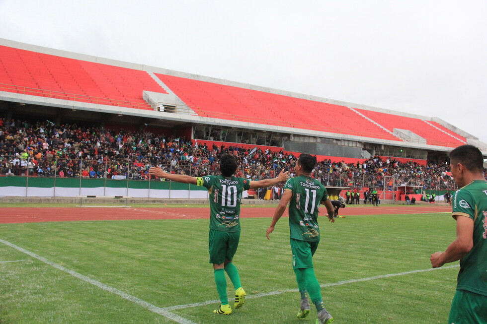 Real Tomayapo concentrado en San Lorenzo
