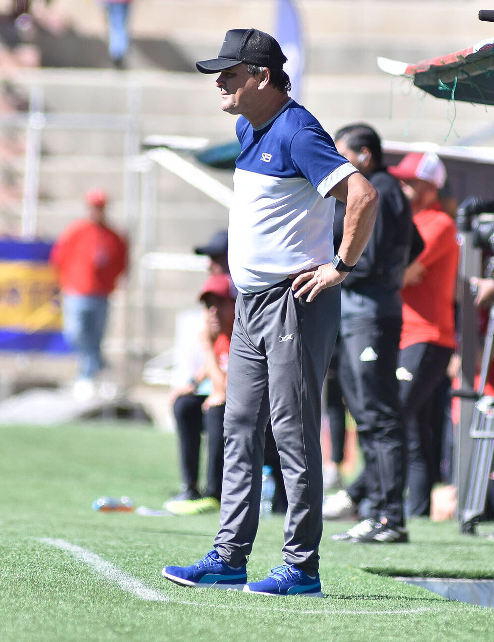 Destroyers apuesta por “Tucho”  Antelo para salvar la categoría
