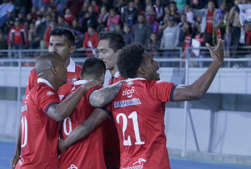 Wilstermann y el Tigre en el clásico nacional por el título