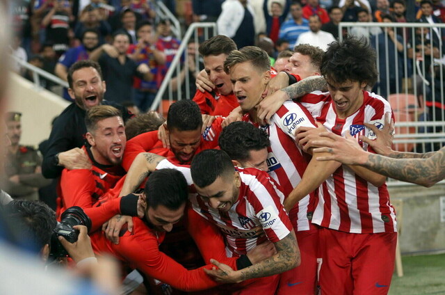 Diez minutos de inspiración llevan a la final al Atlético