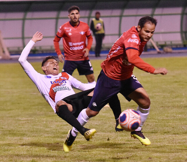 Wilstermann va por su primera victoria en el torneo