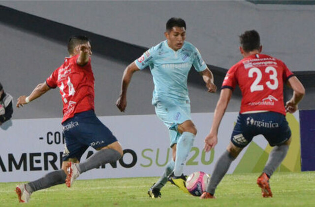Bolívar y Wilstermann se miden sin el jugador doce