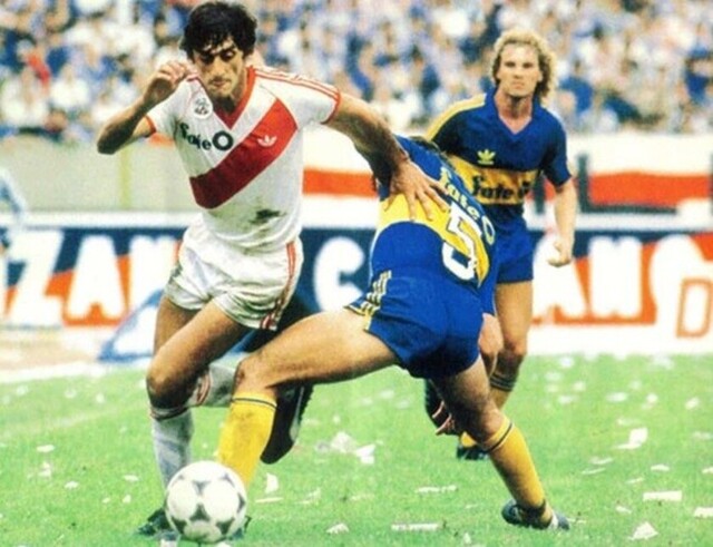 Francescoli estuvo a punto de jugar en Boca Juniors
