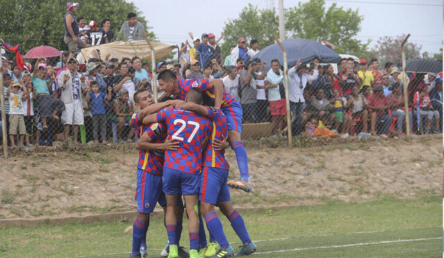 La historia de los colores del club Quebracho