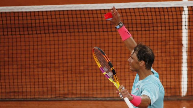 Nadal abre Roland Garros con una victoria de campeón