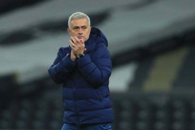 El emotivo gesto navideño de Mourinho con un futbolista del Tottenham
