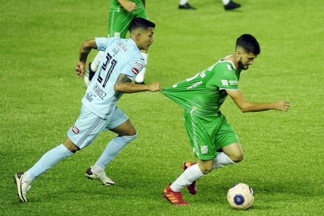 Sports TV advierte con asumir medidas legales contra la FBF