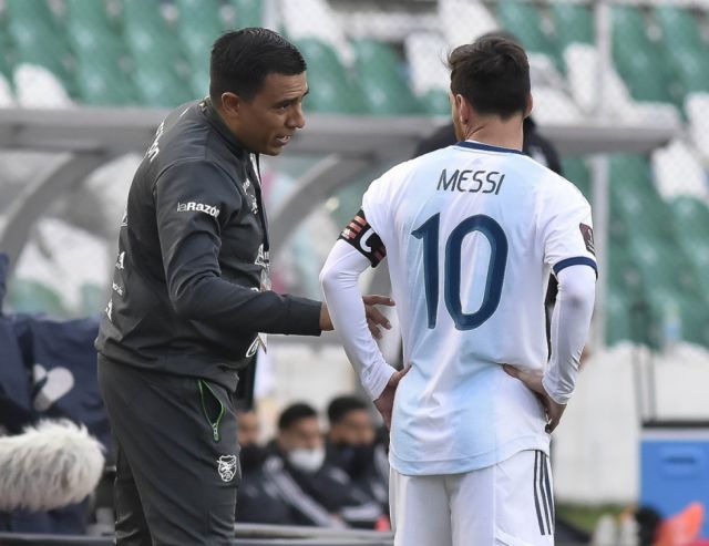 César Farías retomará el  trabajo con 50 futbolistas 