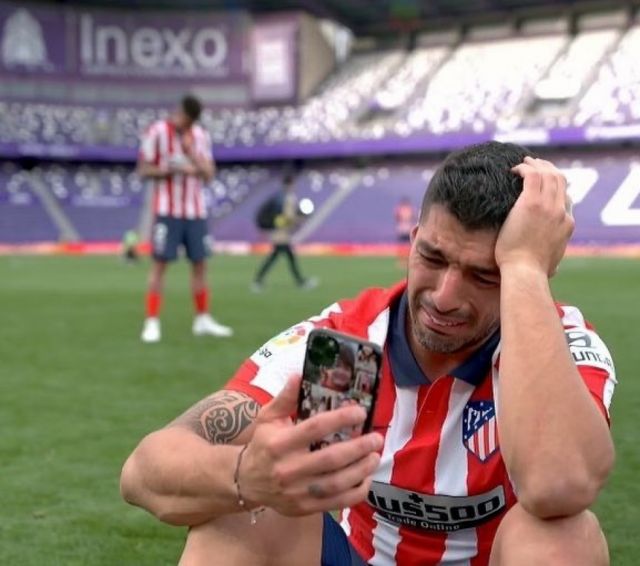 El desconsolado llanto de Suárez tras el título del Atlético Madrid