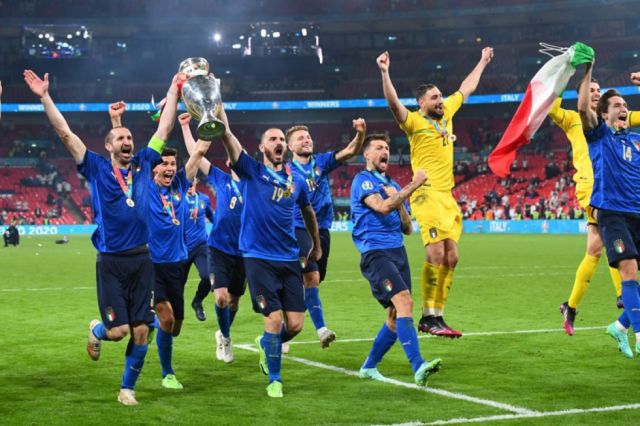 Italia venció a Inglaterra en los penales y se consagró campeón 