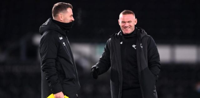 Rooney lesiona de gravedad a  uno de sus jugadores entrenando