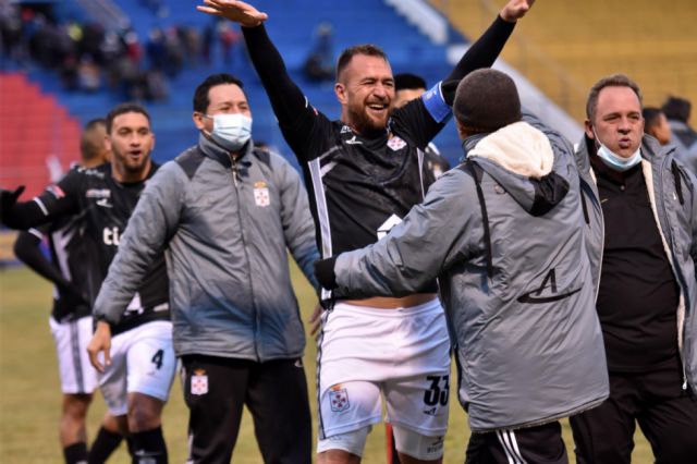 Nacional Potosí y Real Santa Cruz terminaron empatando 