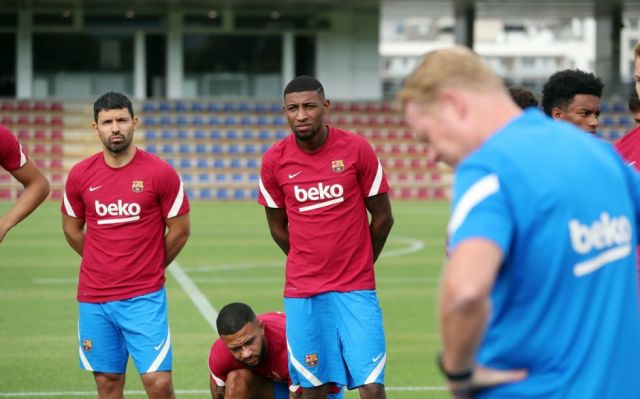 El entorno de Agüero niega que quiera irse del Barça