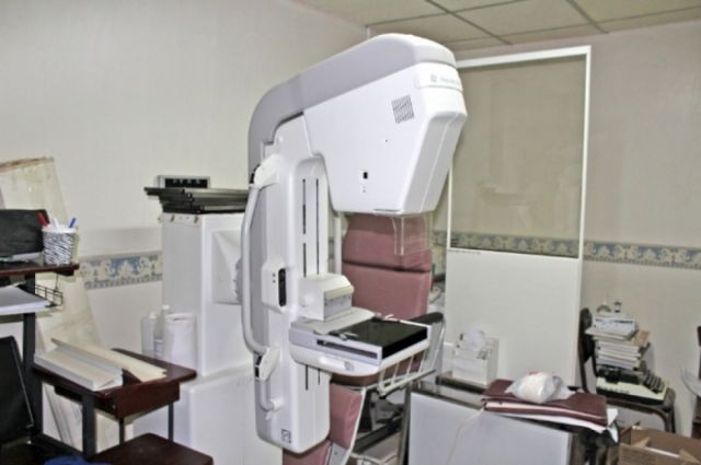 The only mammograph of the Regional Hospital of Tarija is ruined