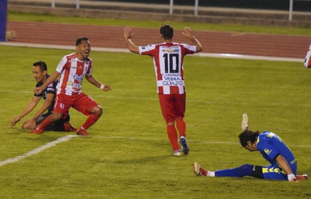Independiente sube al segundo lugar con triunfo indiscutible 
