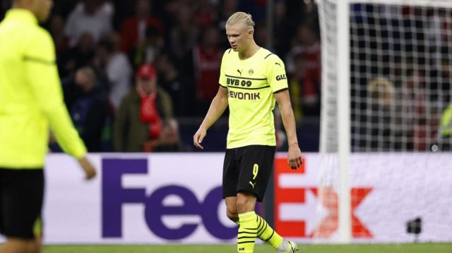El Ajax se clasifica y pone en problemas al Dortmund