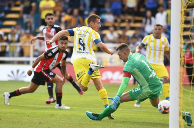 River dio una muestra de carácter y empató ante Rosario Central