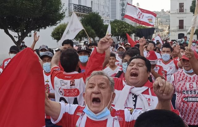 Algarabía, lágrimas, gritos y más en los festejos en Sucre 