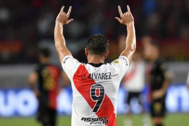 Tres equipos están tras el delantero Julián Álvarez