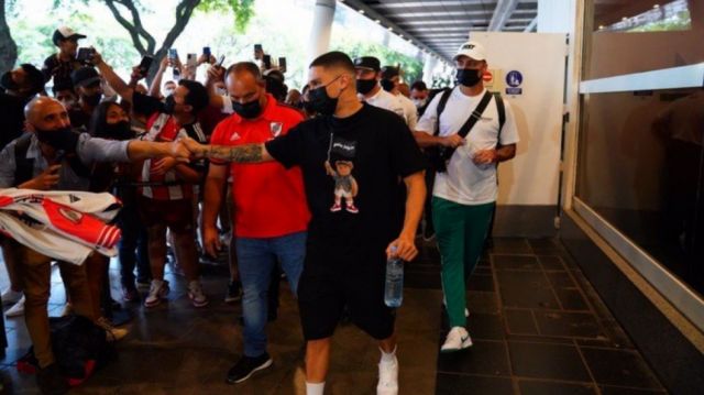 Quintero llegó a la Argentina para incorporarse a River 