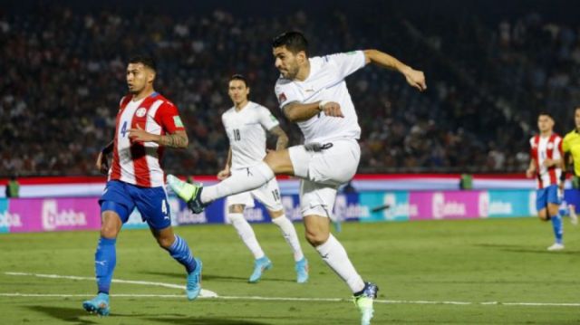 Uruguay gana a Paraguay y se ilusiona con Qatar 2022