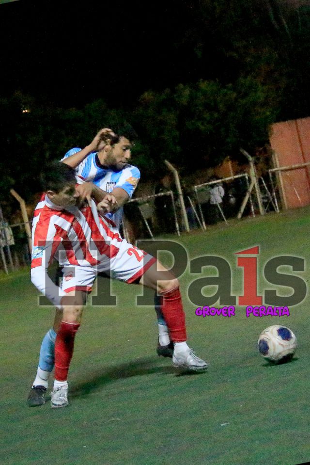 Municipal y Atlético Ciclón dividieron honores en La Bombonera