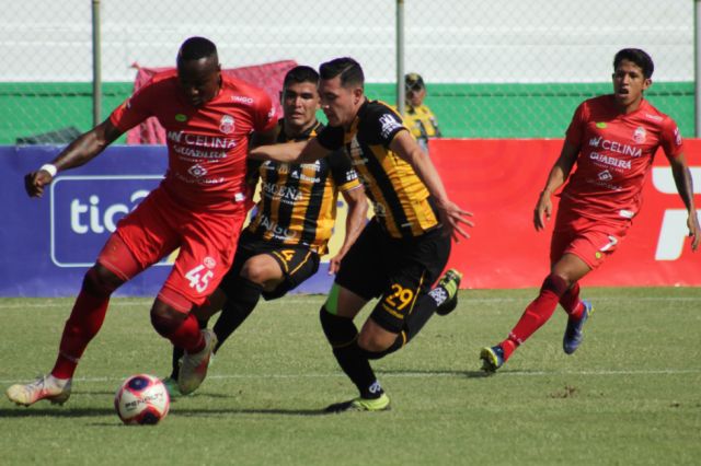 Molestia en Guabirá por el bajo rendimiento del equipo 