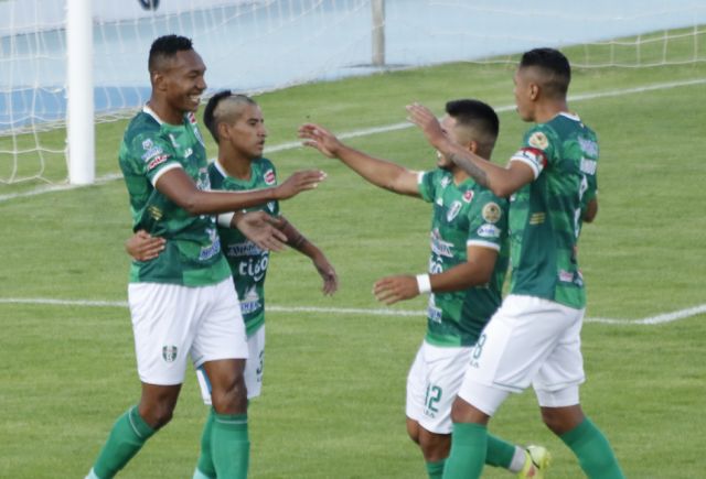 Real Tomayapo recibe al club Blooming en el IV Centenario