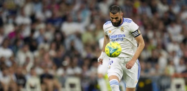 Benzema hace historia y caza a Raúl