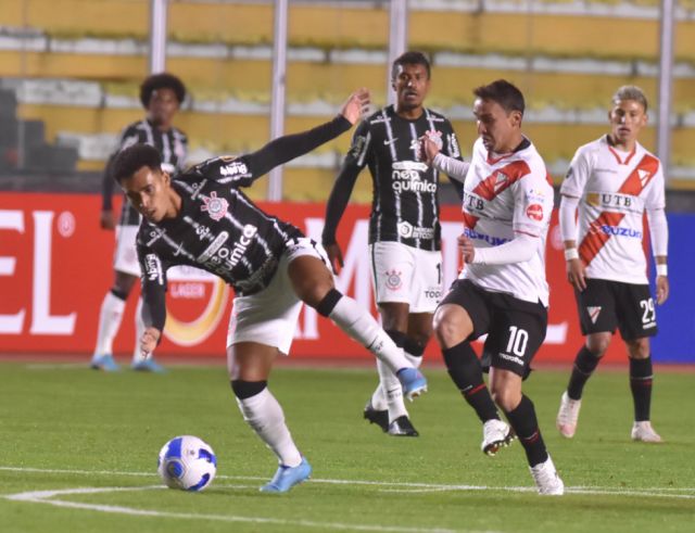 Always Ready juega por cumplir contra Corinthians