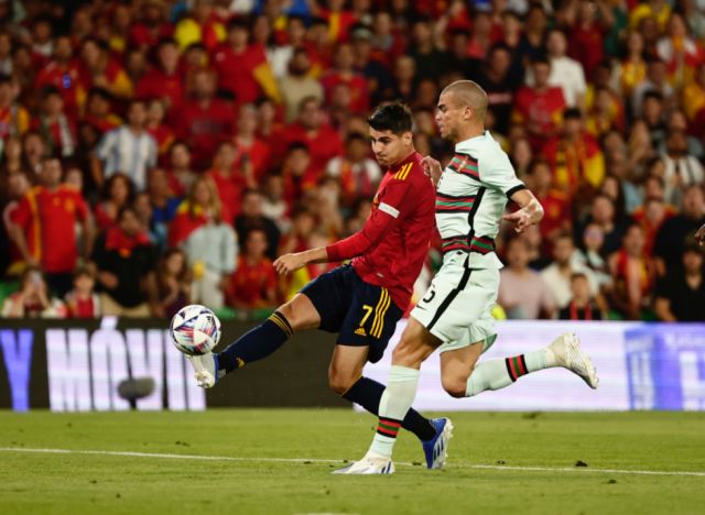 España perdona y arranca con empate la Nations League