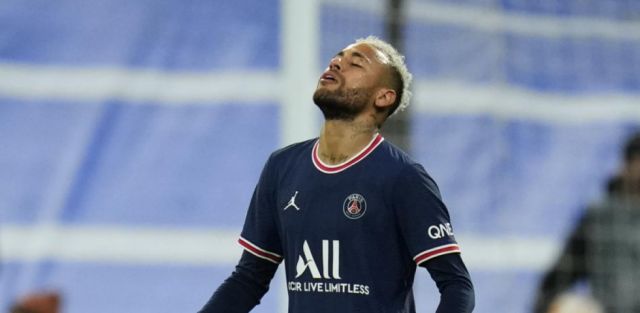 El PSG le debe una fortuna a  Neymar y su salida se complica