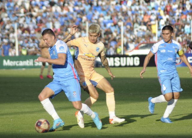 El campeón tiene un camino  difícil en el inicio del Clausura 