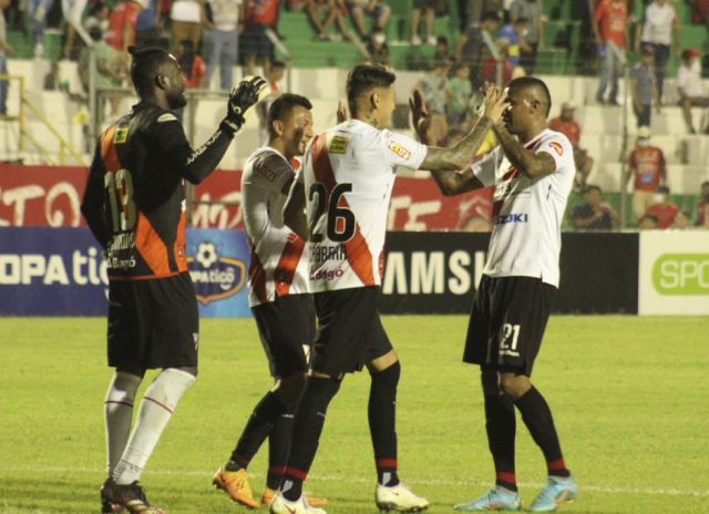 Aways Ready sorprende a Guabirá con triunfo en Montero