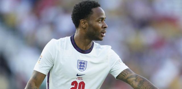 Manchester City acordó la venta de otro delantero