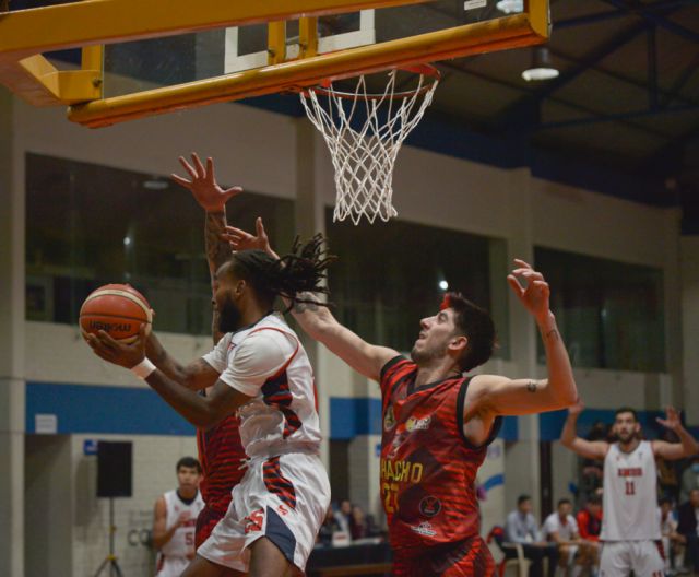 Los equipos de Saracho y Calero crecen en la Libobásquet