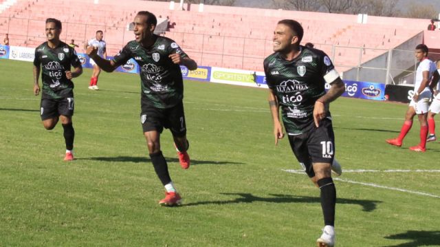Real Tomayapo se repone con goleada sobre rival directo