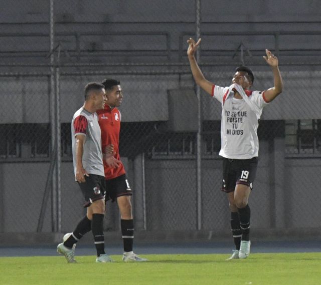 Nacional Potosí logra un triunfo sorpresivo en Cochabamba 