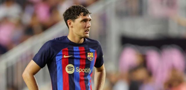 El inesperado problema con dos fichajes del Barcelona