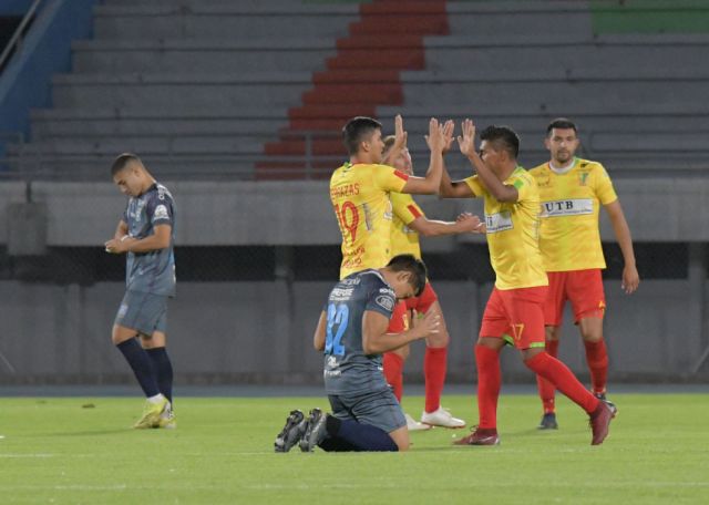 Palmaflor da un golpe de autoridad en Cochabamba 