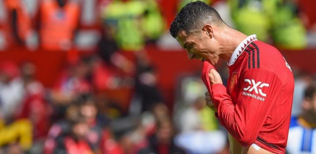 Explotó la interna en el  vestuario del Manchester