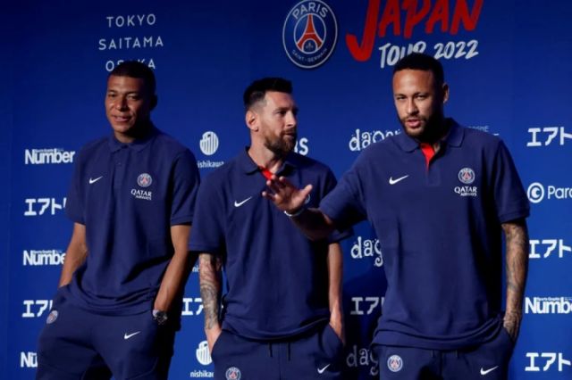 Messi evitó el cortocircuito  entre Mbappé y Neymar 