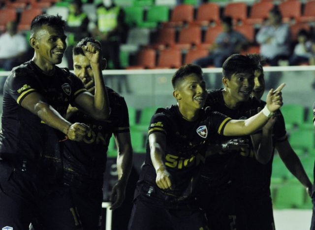 Royal corta una mala racha  de tres partidos sin ganar