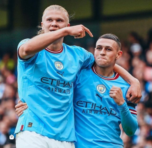 Con tres goles de Haaland, el City aplastó a su clásico rival
