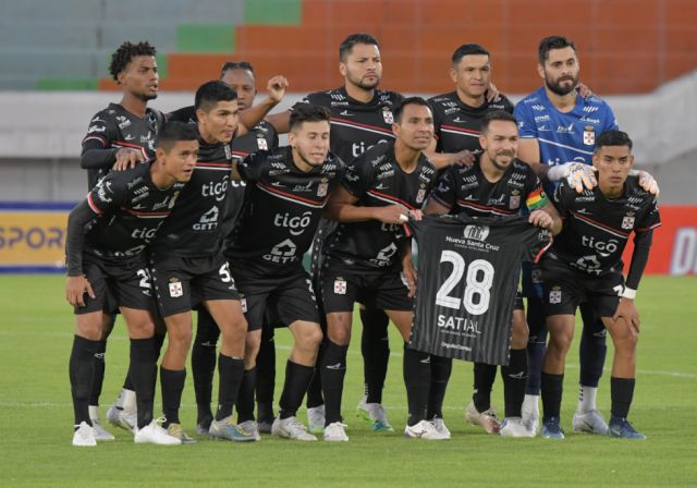 Real Santa Cruz sorprende con triunfo en Cochabamba 