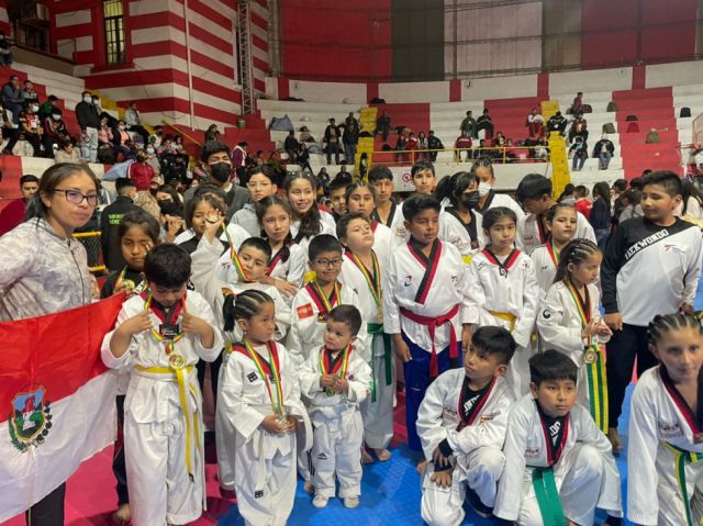 "Chura Tarija" reunió al taekwondo nacional para celebrar los 50 años de este deporte en el país 