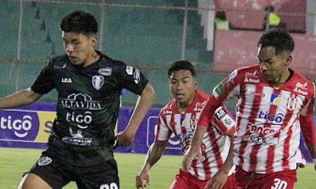 Real Tomayapo visita a Independiente en Sucre