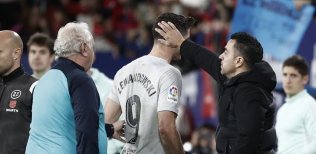 Lewandowski:  "Mi gesto no era para el  árbitro, era para Xavi"
