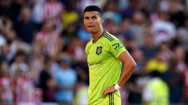Manchester United comunicó que  rompió el contrato con Cristiano